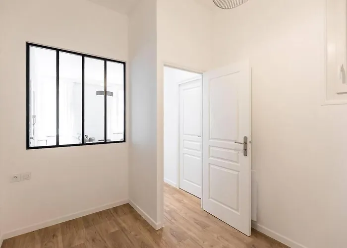 Castellane Centre Ville : Deux Chambres